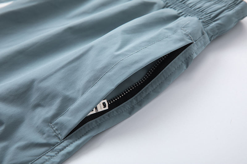 AMRI Letter Logo Print Short
