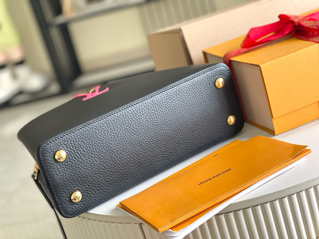 LOUIS VUITTON CAPUCINES MM 31 BLACK GOLD HARDWARE