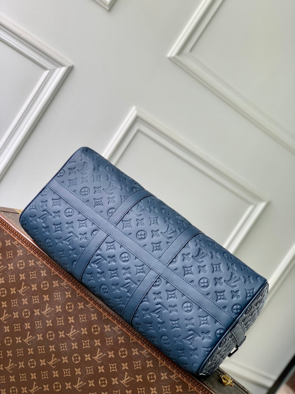 LOUIS VUITTON KEEPALL BANDOULIÈRE 50 IN DARK BLUE MONOGRAM SHADOW EMBOSSED CALFSKIN