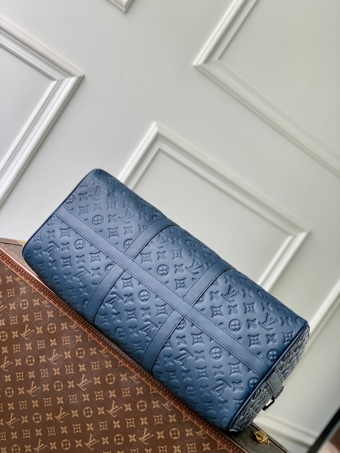 LOUIS VUITTON KEEPALL BANDOULIÈRE 50 IN DARK BLUE MONOGRAM SHADOW EMBOSSED CALFSKIN