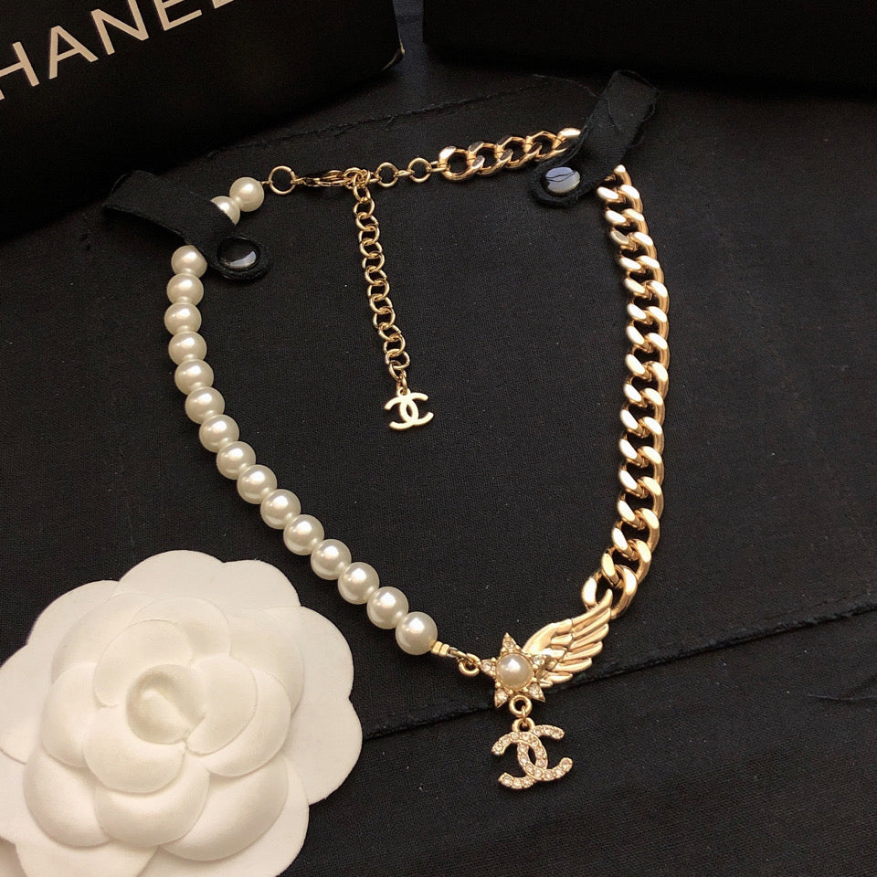 18K  Chanel Wing Chain Necklace
