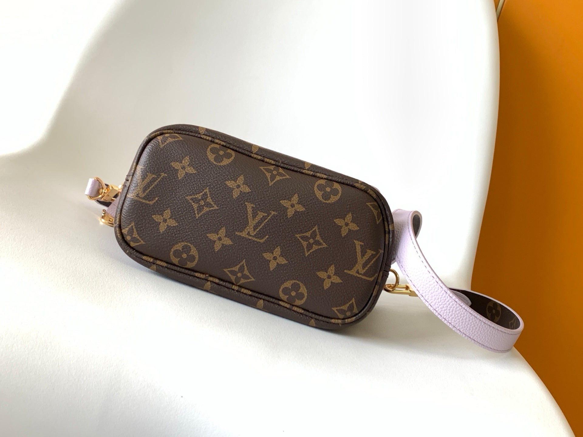 LOUIS VUITTON LV 25S NEVERFULL BANDOULIÈRE INSIDE OUT BB 31 IN LIGHT PURPLE AND BROWN CALFSKIN