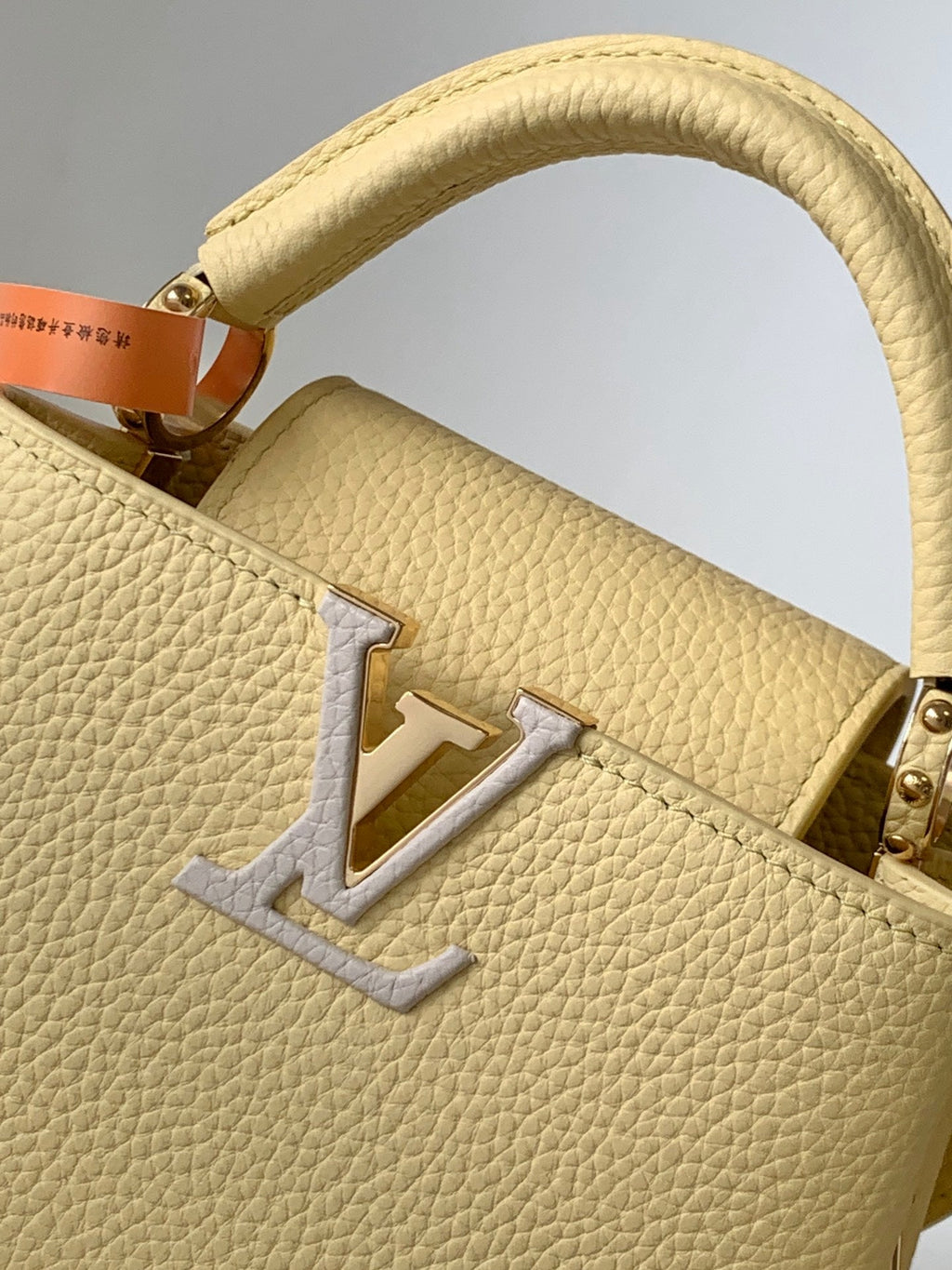 LOUIS VUITTON LV 25S CAPUCINES BAG 21 IN YELLOW CALFSKIN GOLD HARDWARE