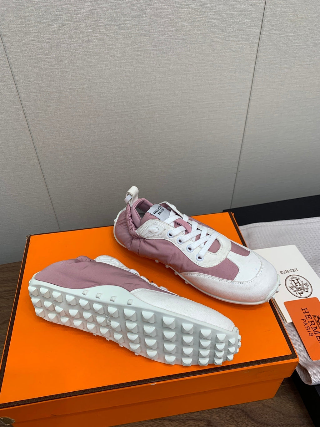 HERMES SKATEBOARD SHOES LIGHT GRAY MIX DARK PINK CALFSKIN